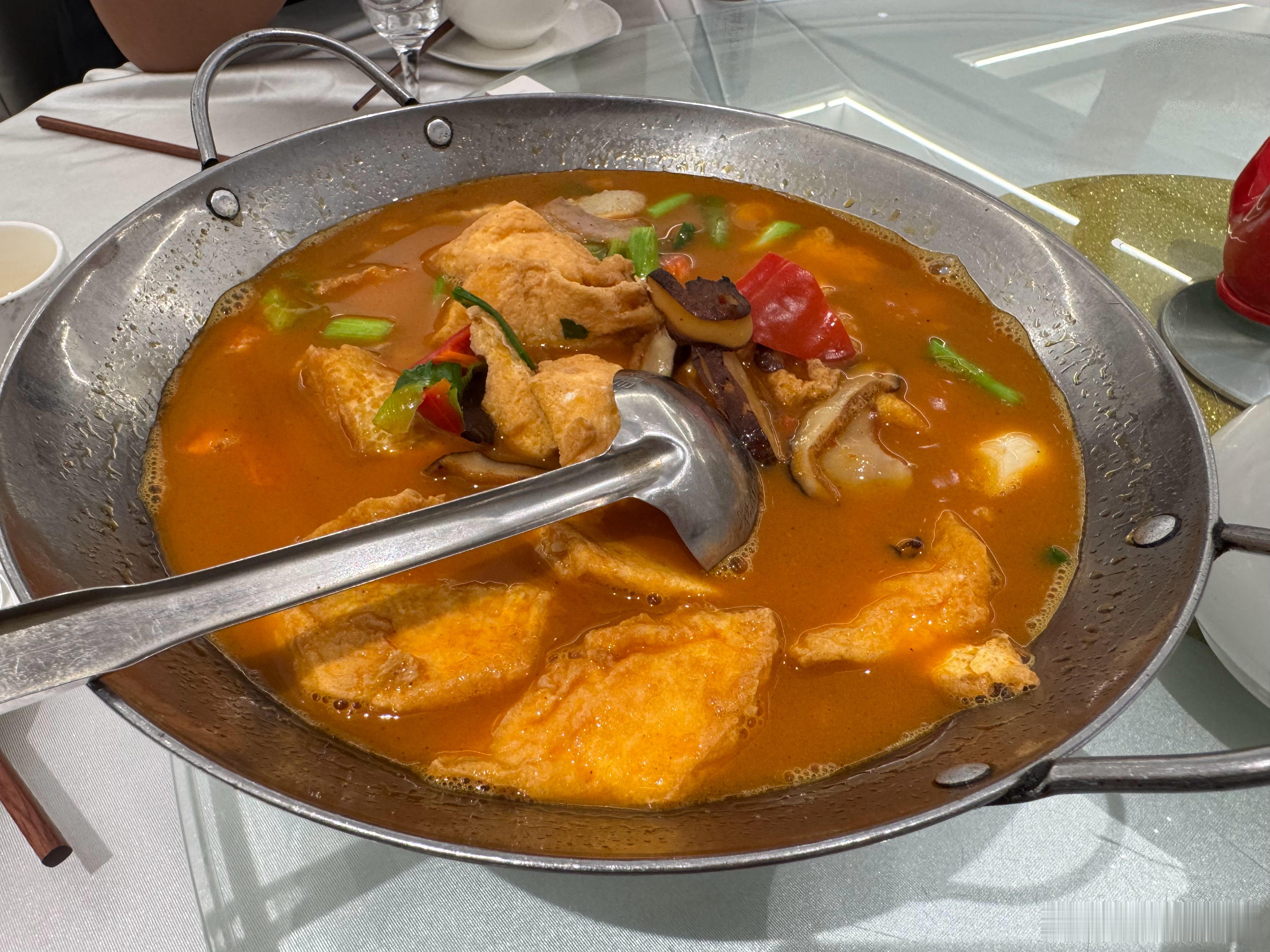 据说《五哈》来过，正宗婺源菜。别说，这菜还真别说～我的日常plog 上饶·婺源