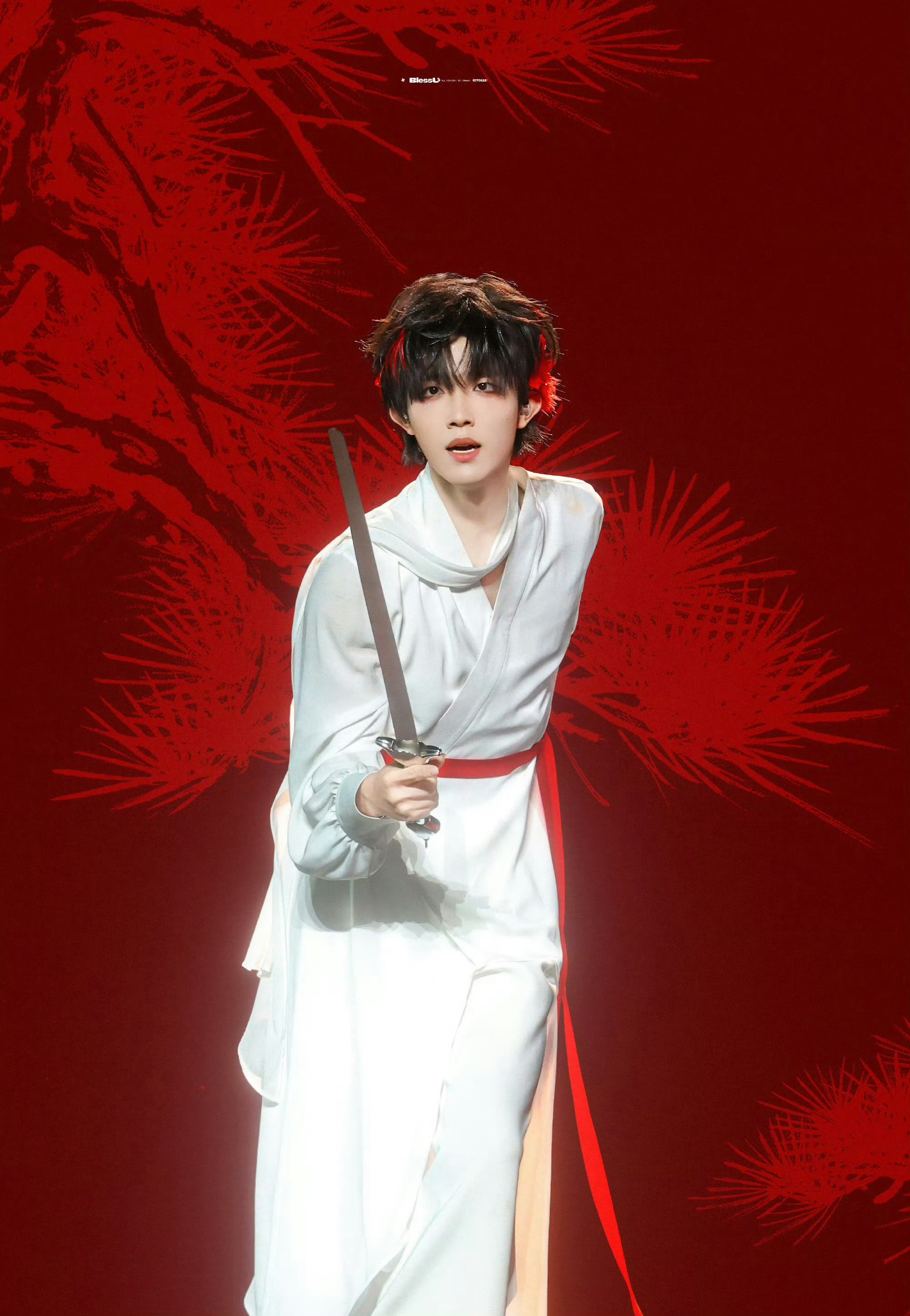 当之无愧的神级舞台！苏新皓《囍》solo斩获全站第一。跳出常规爱豆舞台框架，兼具