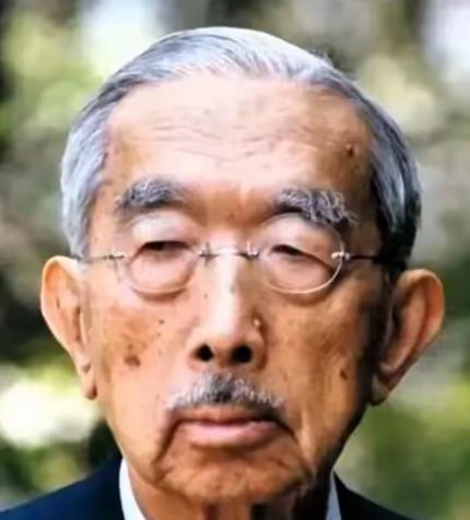 裕仁到临终才暴露真面目，他可真是东京审判最大的漏网之鱼啊，最近海外学者把他临终病