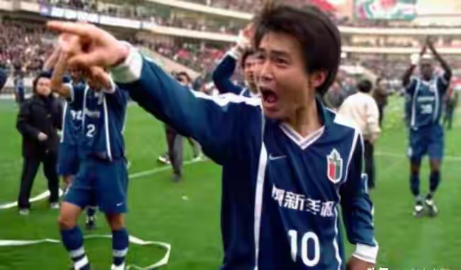 申思祁宏终身禁业两人2013年后就被禁止从事与足球相关的任何活动。而近期申思在青