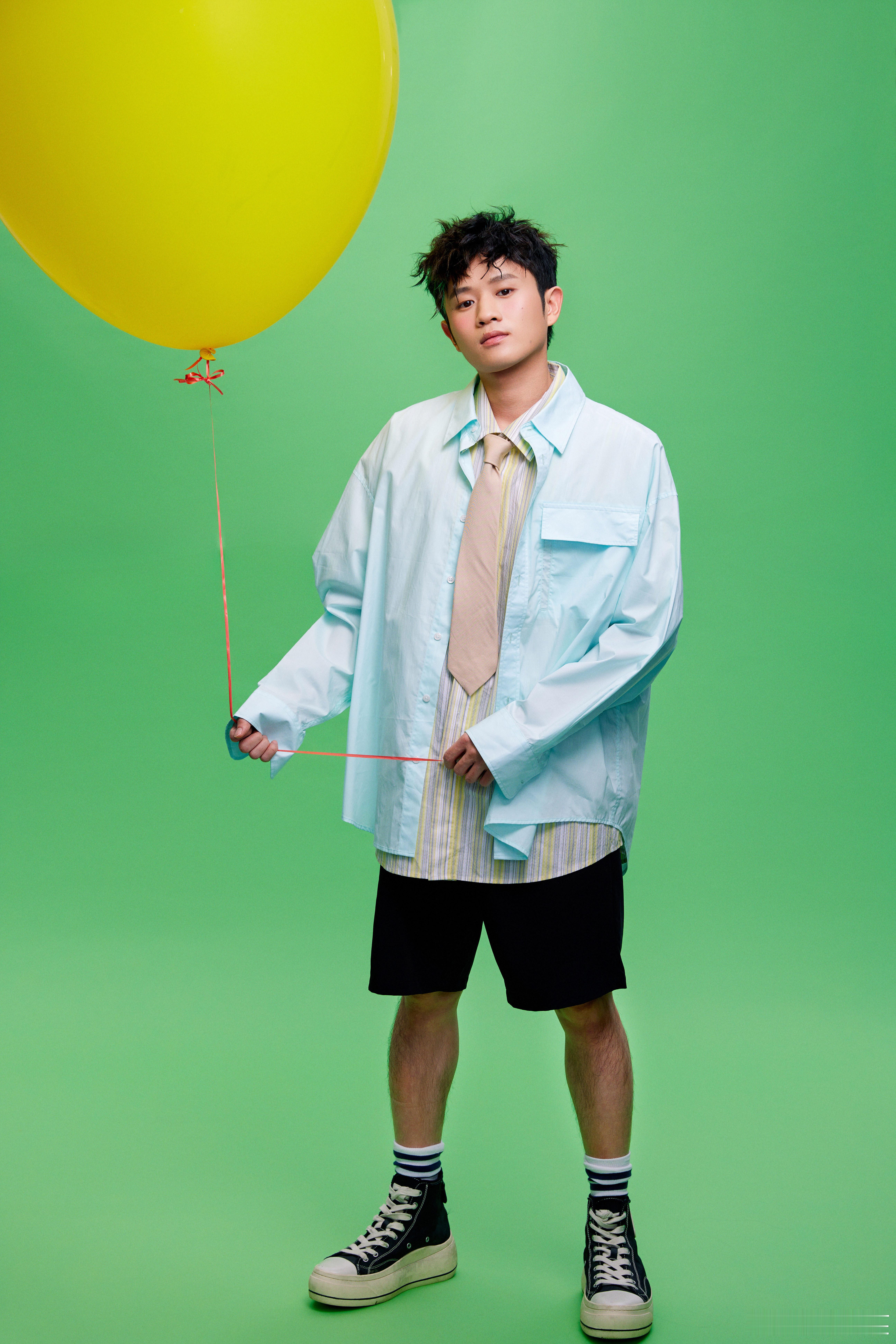 #王勉新歌超爱上班# 不容错过的当然就是来听王勉新歌《超爱上班》！作为打工人来说