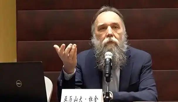 俄罗斯政治家杜金表示，如果这次委内瑞拉沦陷，中国袖手旁观，那么下一个遭殃的将是中