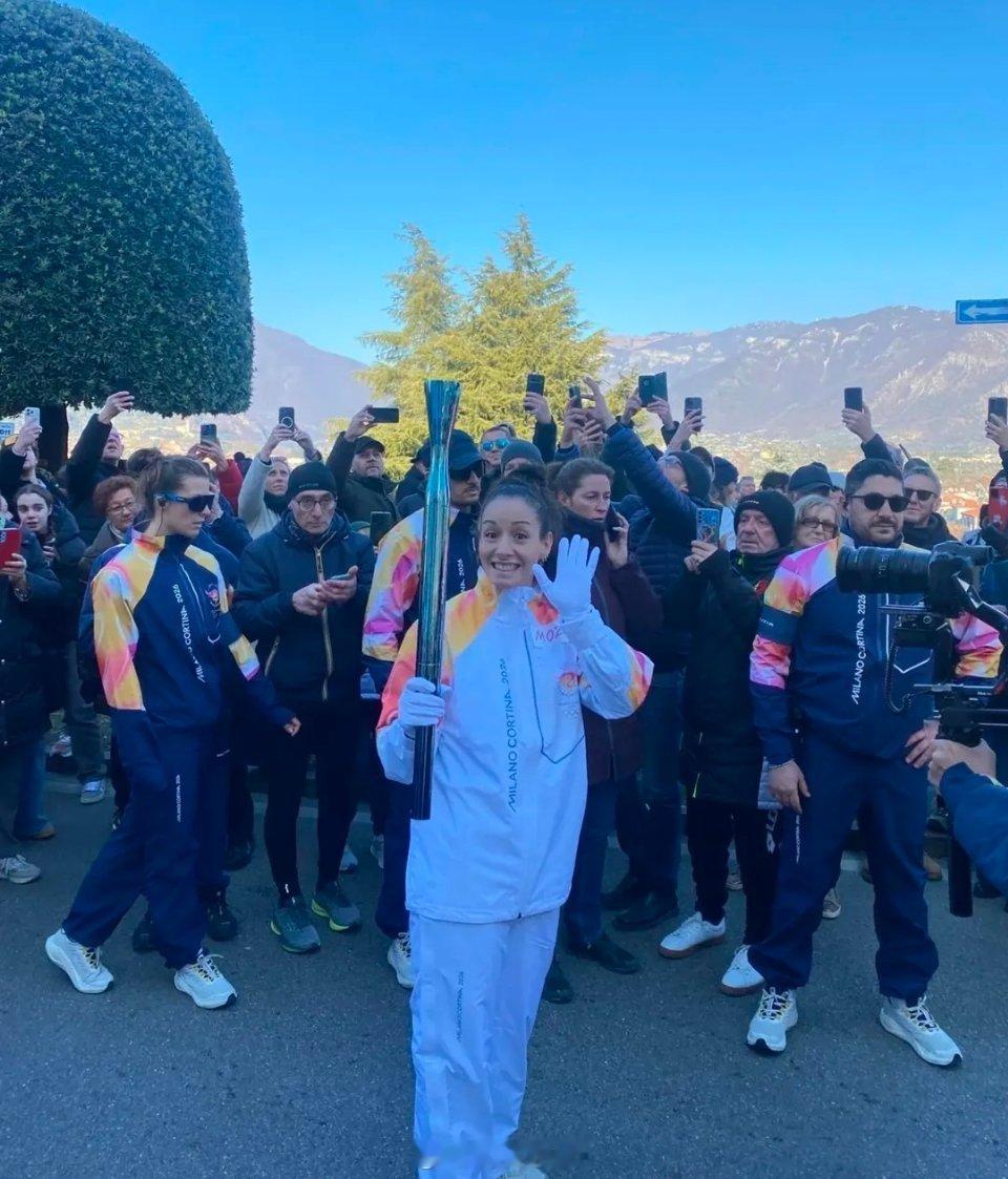 女排世界女排新闻科内利亚诺 德吉纳罗米兰冬奥会火炬传递 