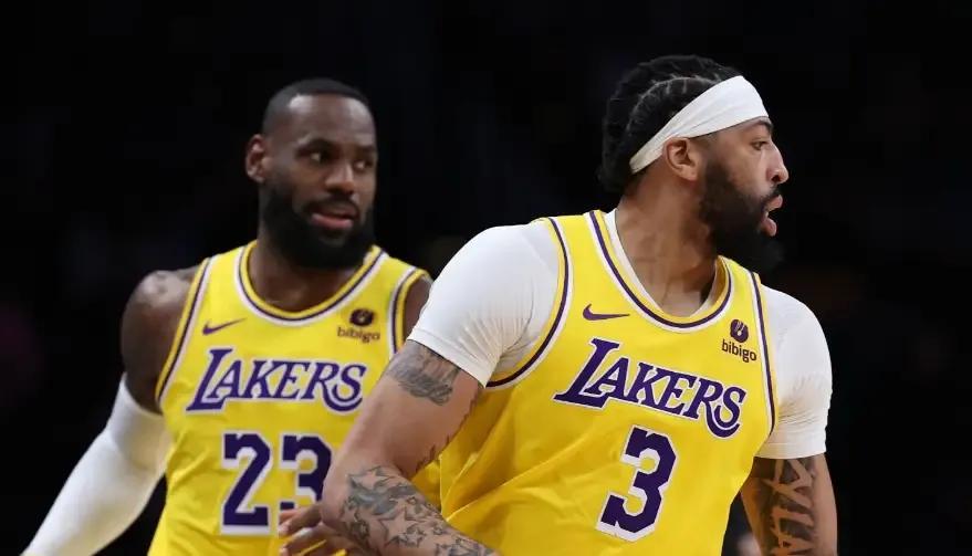 现在这个附加赛排名，湖人和勇士都开心，可以顺利进季后赛。
第一，湖人战胜骑士后，