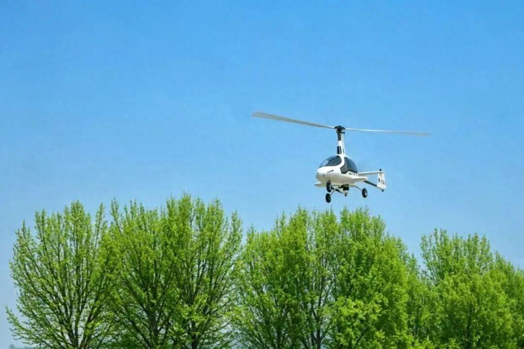 4 月 28 日，山东烟台栖霞通用机场迎来重要时刻，我国首款正向设计的自转旋翼机