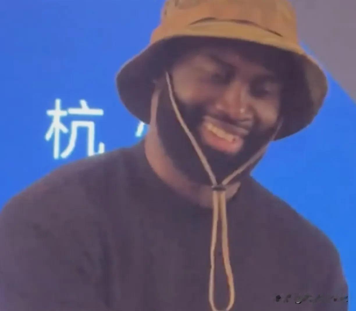 杰伦布朗这小心思，又在耍小聪明了。

加盟了逆转自己3-1领先的球队，哪怕是被交