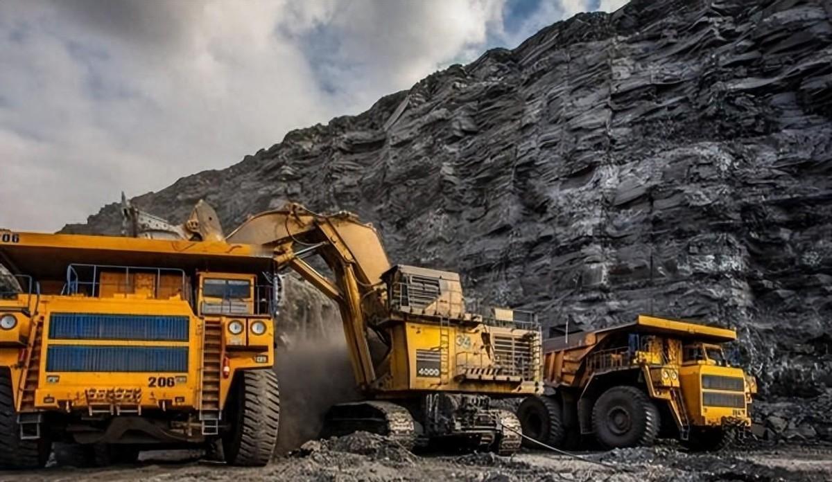 最近，印度高层在社交平台上发了条动态，字里行间透着掩饰不住的狂喜，直呼迎来了“印