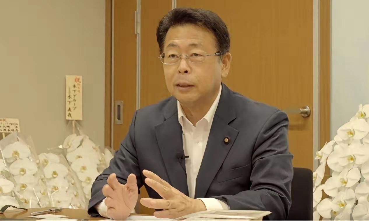 日本政党高层把话挑明：不承认“一中一台”，日本“不支持台独”
日本参议院质询现场
