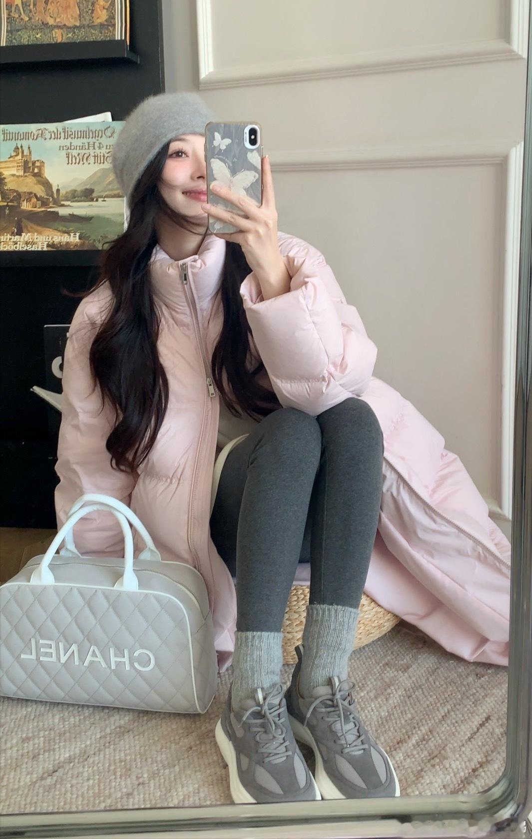 明天要开拍啦，疯狂搭配的一天感觉又是一场大战哈哈因为不知不觉竟然又搭了那么多！先