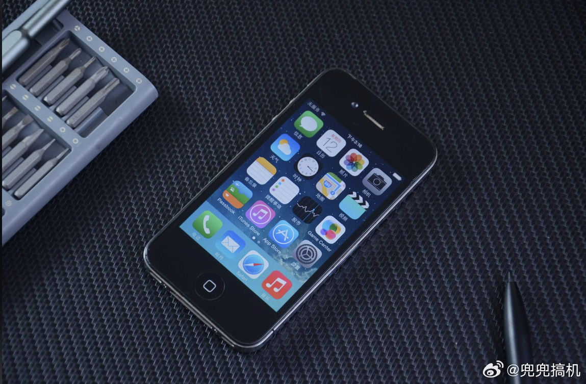 哪款iPhone可以封神 iPhone 4首次采用双面玻璃 + 金属中框，9.3