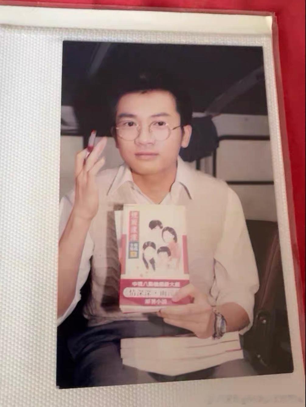 小虎队  超爱你哒  专栏 · 人间水蜜桃「杜飞」高清图