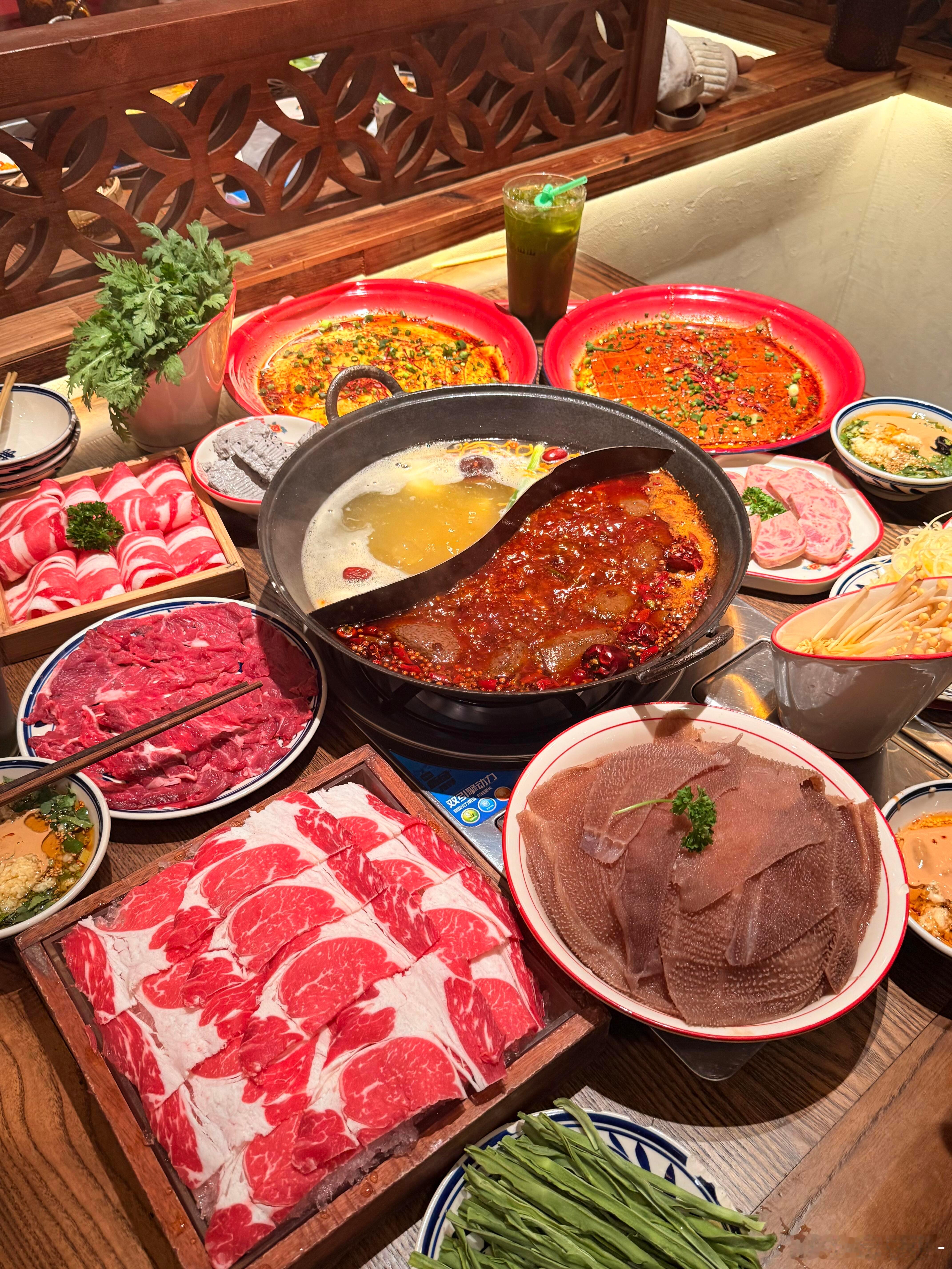 打卡我的晚饭！！今天吃火锅🍲 