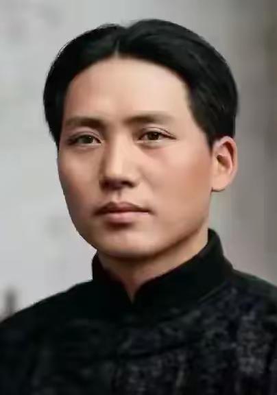 日出韶山红太阳，为何至今仍暖亿万国人的心？
 
谁能想到，百年前韶山冲的一轮朝阳