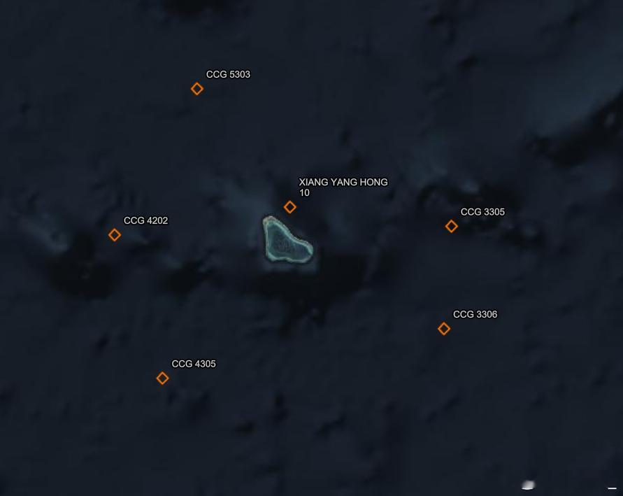外网称向阳红10号科考船昨天仍在黄岩岛外，猜测是中方向菲方施压的信号。向阳红10