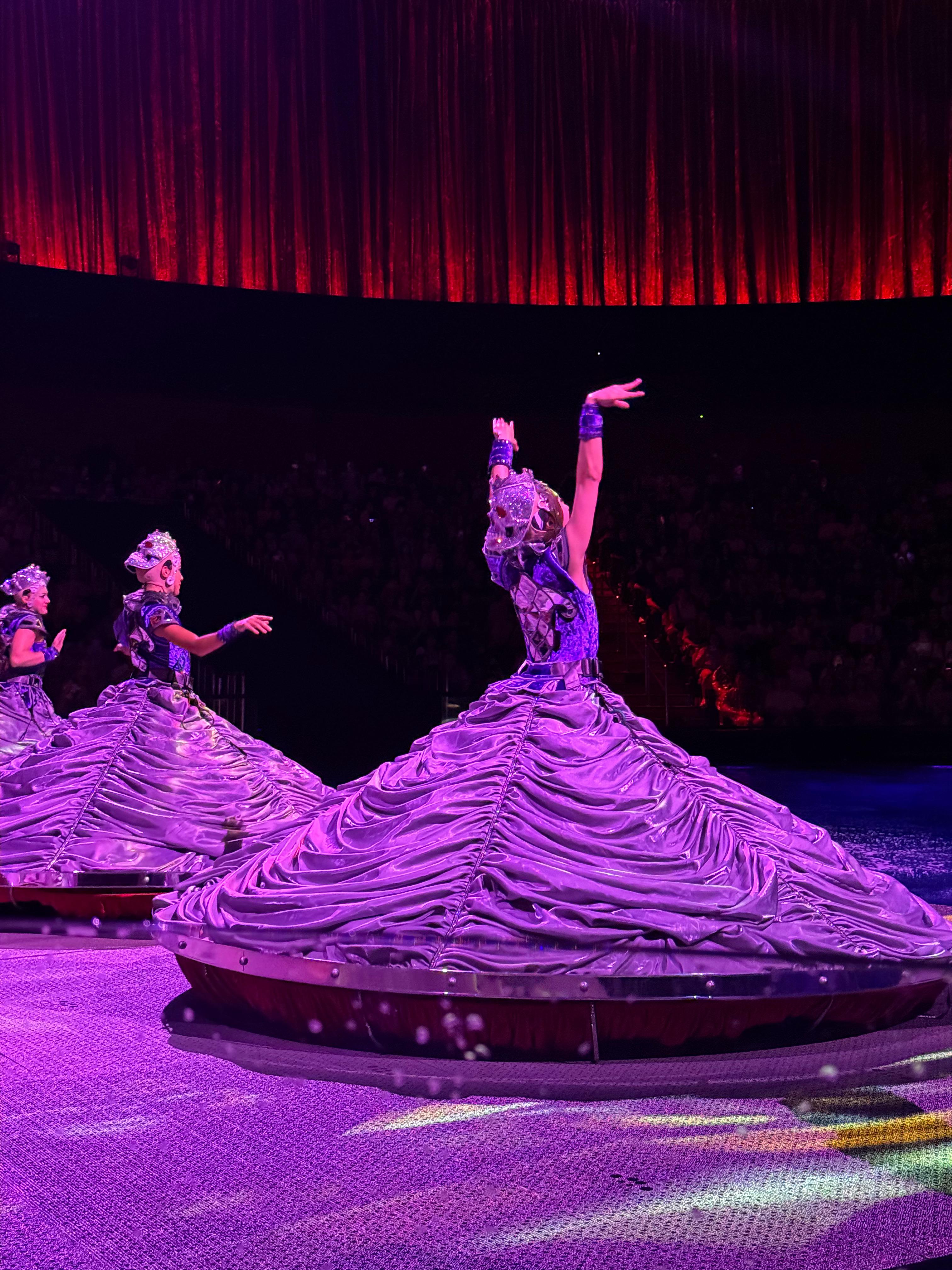 “为一场演出，赴一座城”央视《艺境之旅·水舞间》真的诚意满满，朱迅带领众星探索“