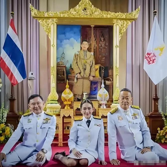 真正能决定佩通坦命运的绝对是泰王阁下，在中国阅兵邀请名单里，有一份待定名单！如果