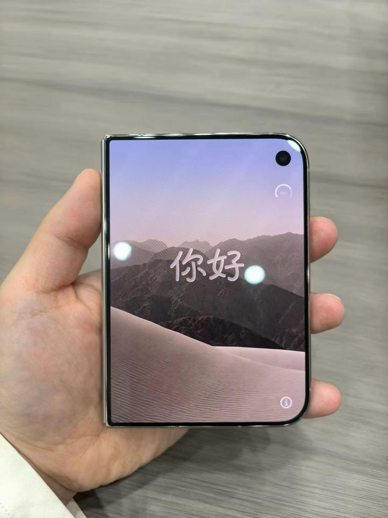 Duo作为史上最贵的iPhone产品，今天真正开始发售，考验苹果手机成色的时间也