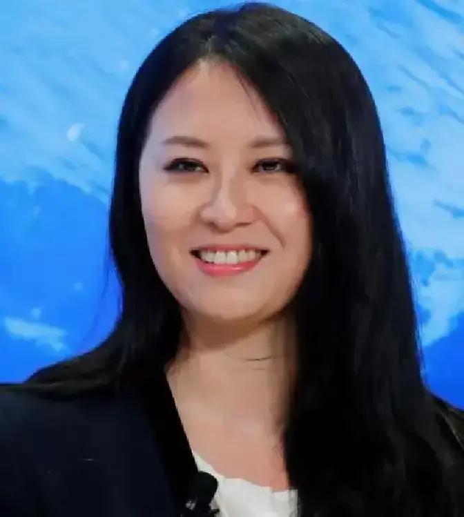 关于金刻羽的争议，其实就。

我们到底是在质疑她的出身，还是在嫉妒她的能力？
这