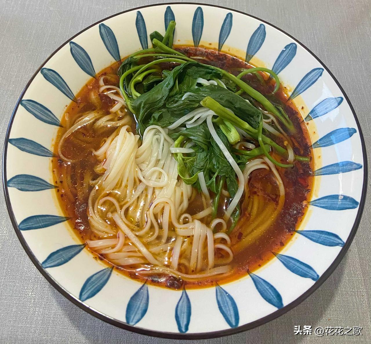 遭了，这也不想吃，那也不想吃……可不吃又觉得对不起清晨的醒来。

于是，就煮一碗