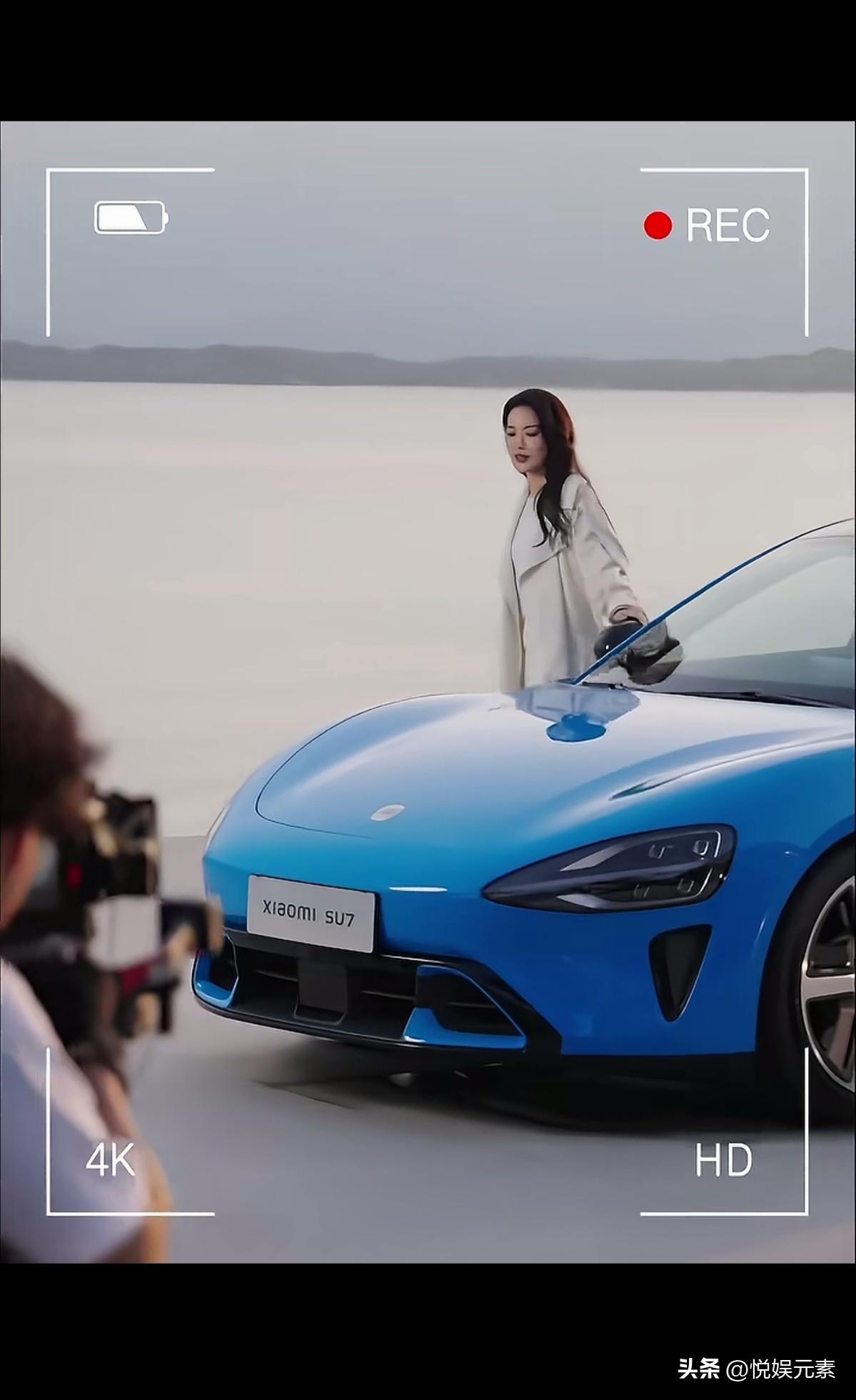 香港巨星舒淇曾亲口说，要把脱了的衣服一件一件穿回来， 看来她已经成功了 。

大