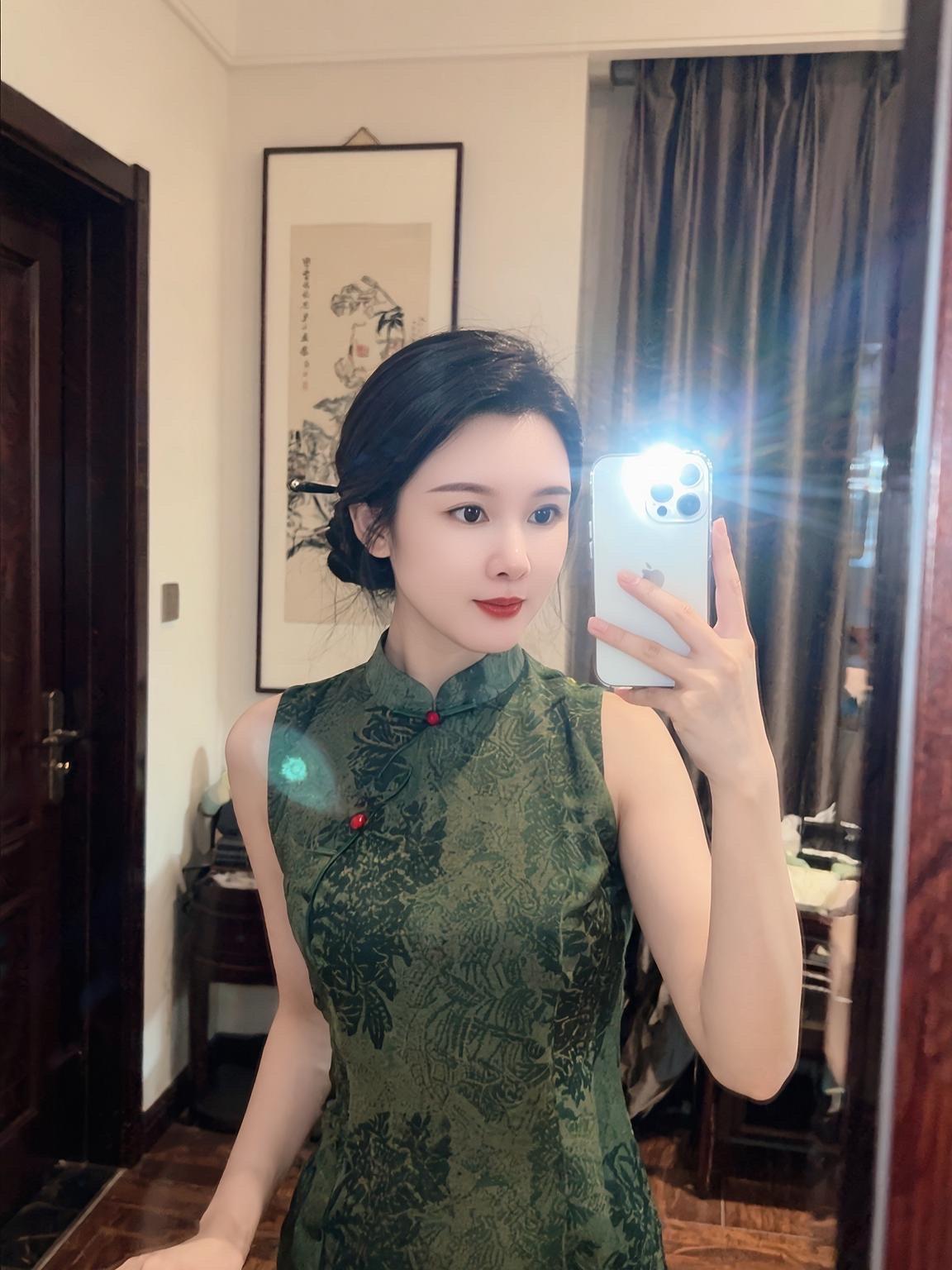 我是个简单的人，谁对我好我就加倍对他好，这句话永不过期，不喜参与复杂勾...