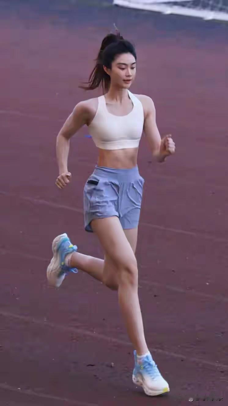 关于跑步是否长寿，这事儿还真没个准儿。说跑步能让身体更健康，这我举双手赞同。我自