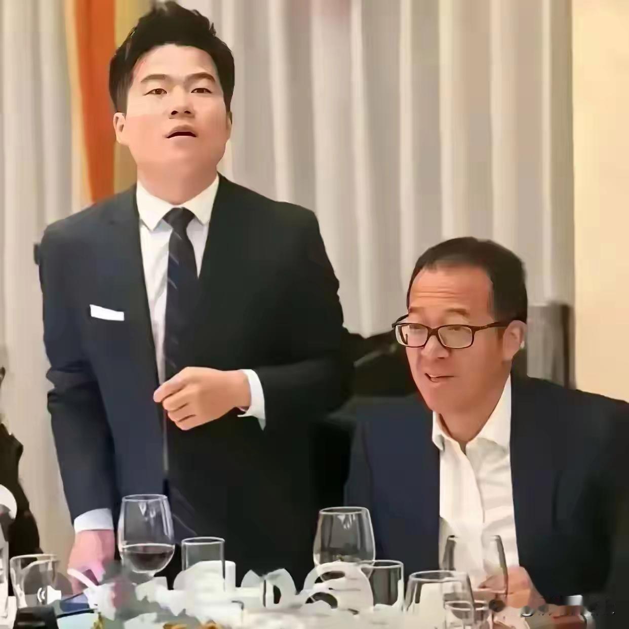 董宇辉和俞敏洪彻底分开，最受伤的不是俞敏洪，而是董宇辉自己。原因有二。

1、俞
