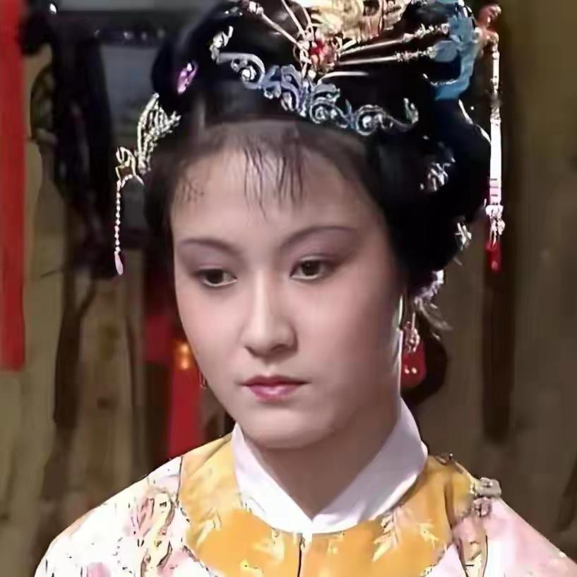 迎春被欺负，贾府不是无人救而是无人敢救，三人出手相救全都失败…
 
迎春嫁给中山