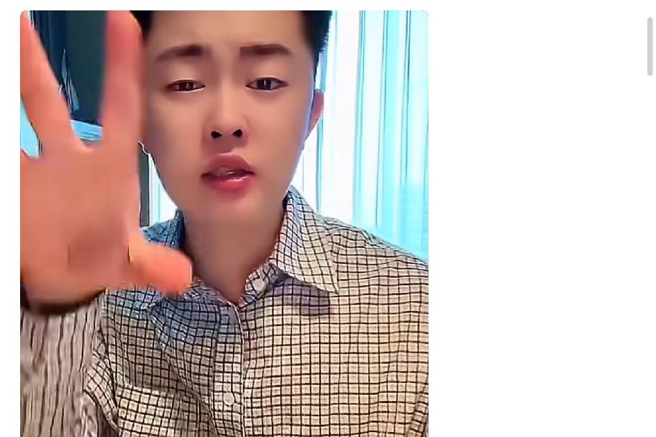 巴扎黑与小冠军隔空对线，两人互相争抢直播流量
 

离婚后沉寂许久的小冠军强势回