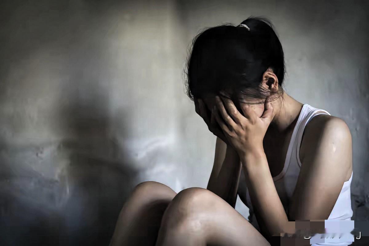 这是人干的事？四川男子借宿兄弟家，竟趁人不在对熟睡嫂子下手，太恶心了！

兄弟好