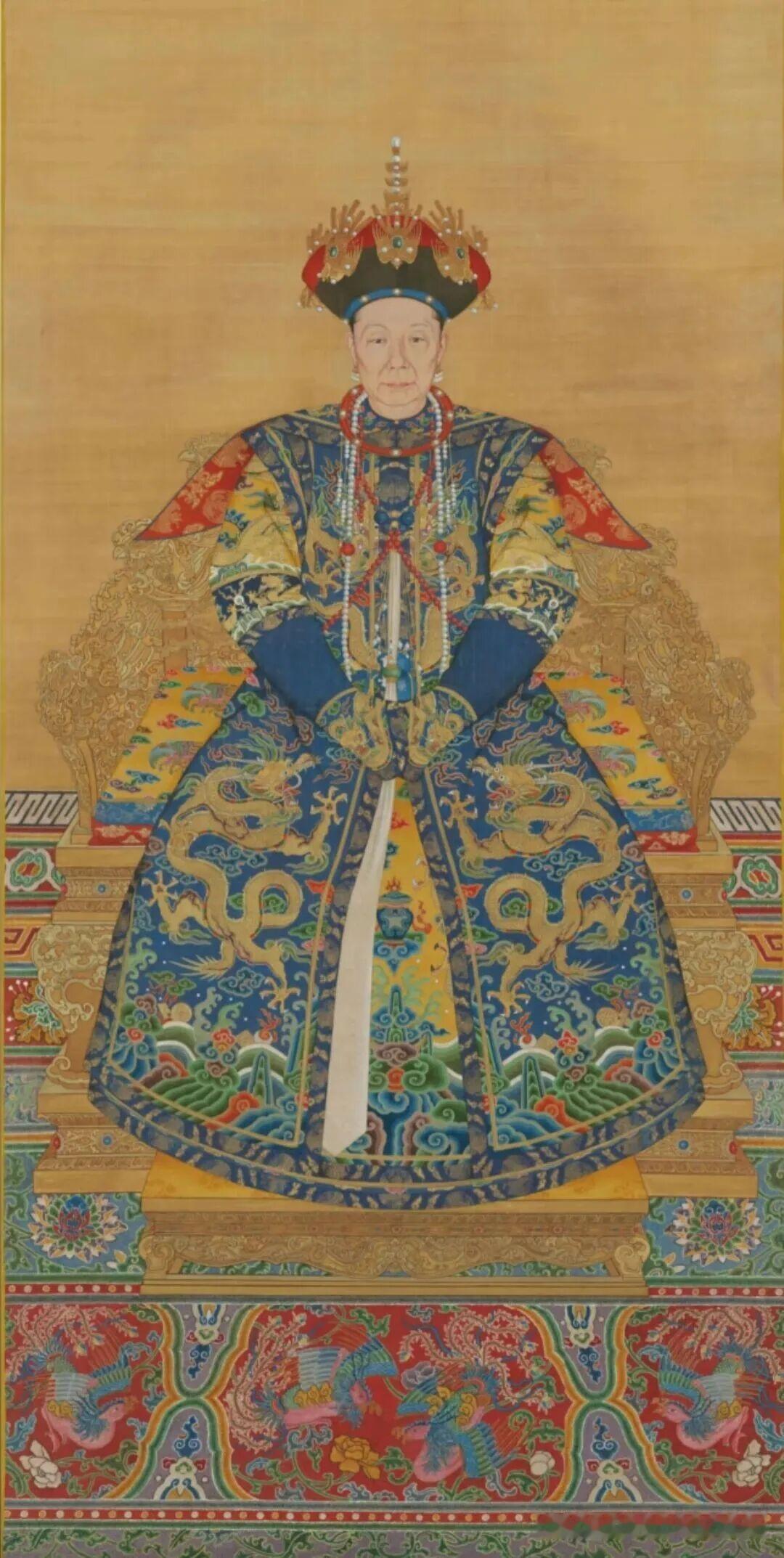 这是乾隆皇帝的妈妈，崇庆皇太后，也是甄嬛的人物原型！