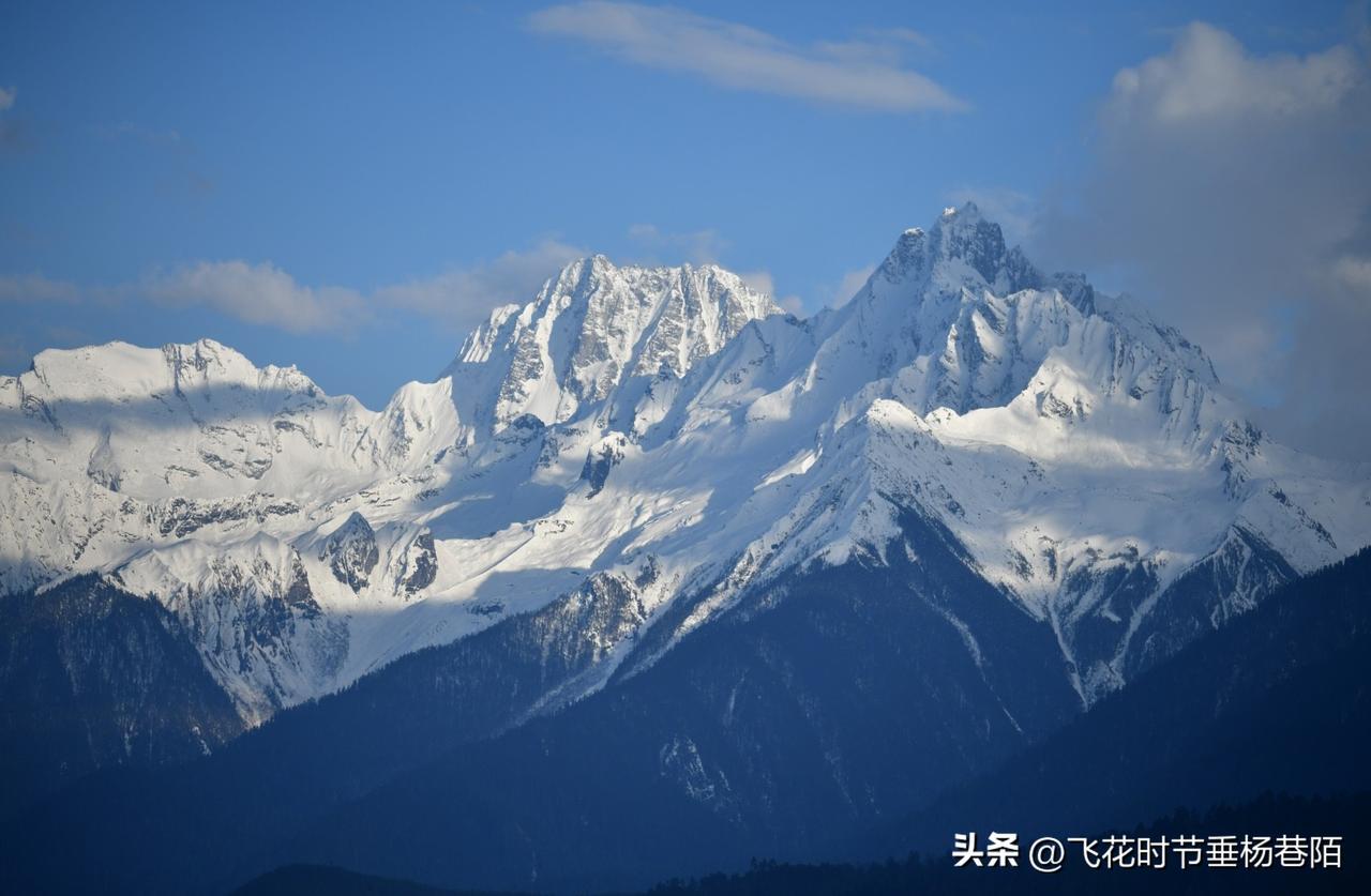 无论男女在婚姻关系中，真正值得对方的托付终生的人，永远都懂得和异性保持距离，怀着