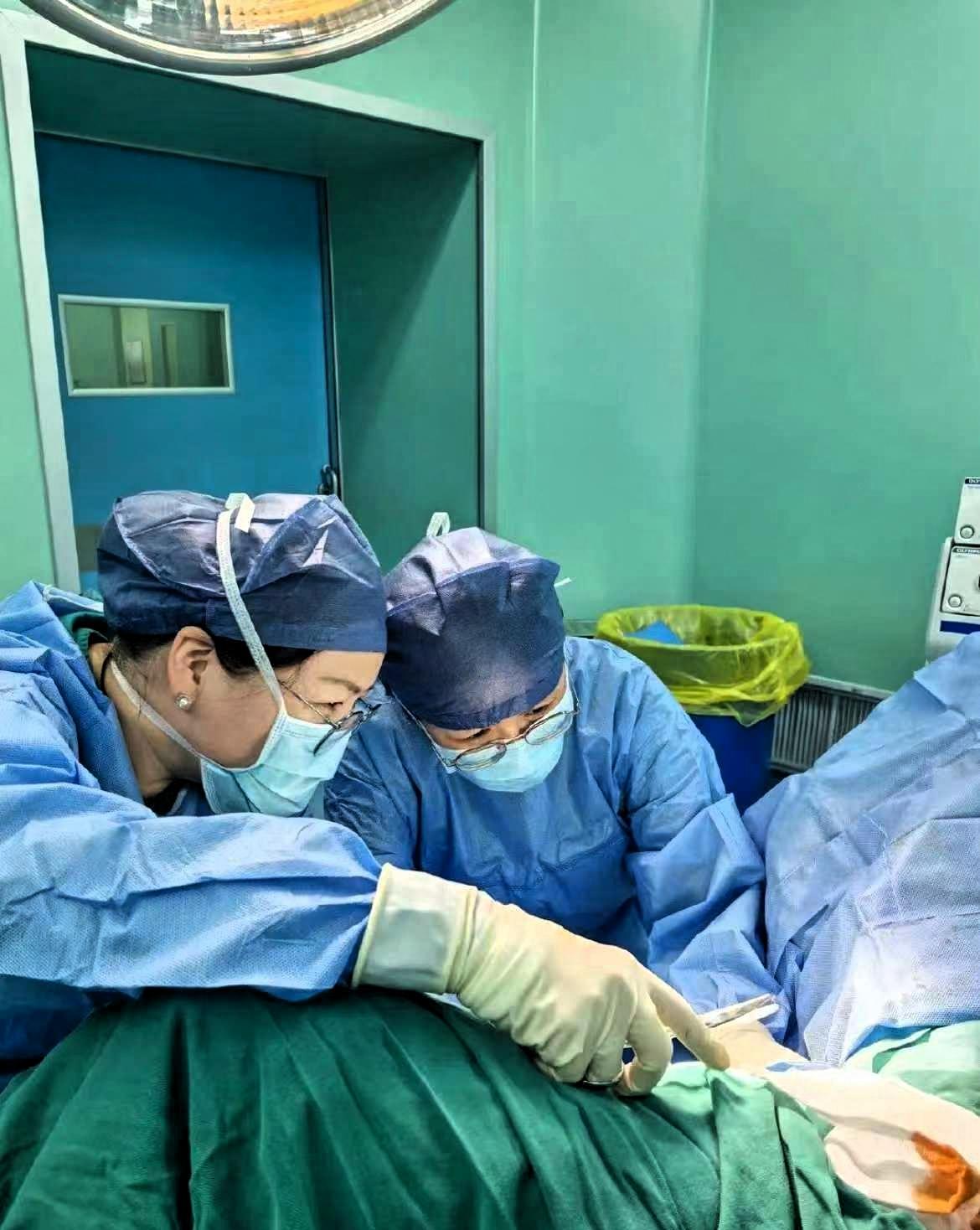 浙江宁波42岁余女士因下身私密处瘙痒不适，因觉得私密部位病症难以启齿，不愿到妇科