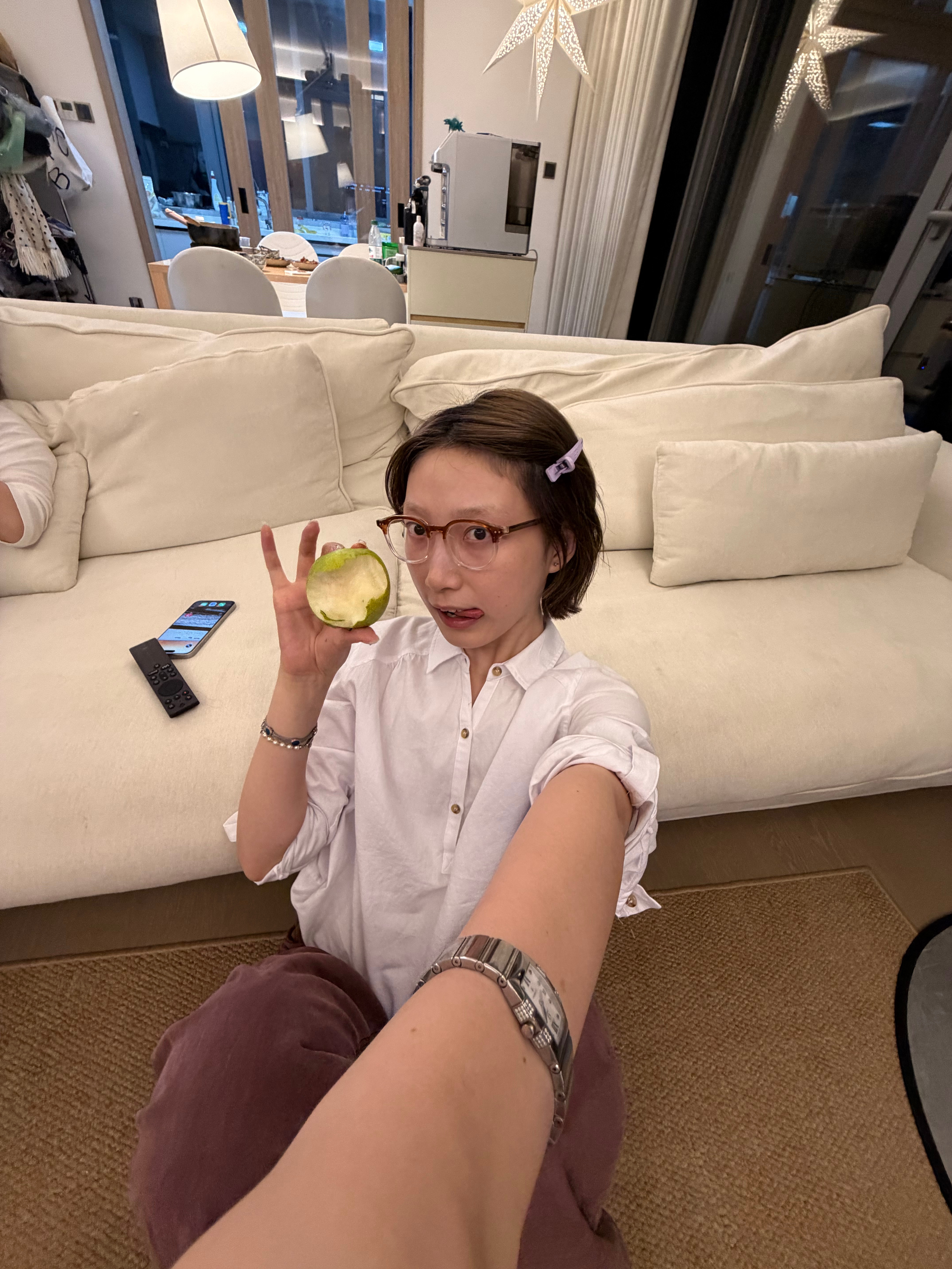 我不是总是去逛街吗 拍22collection  我买衣服有我的邮寄地址！然后突