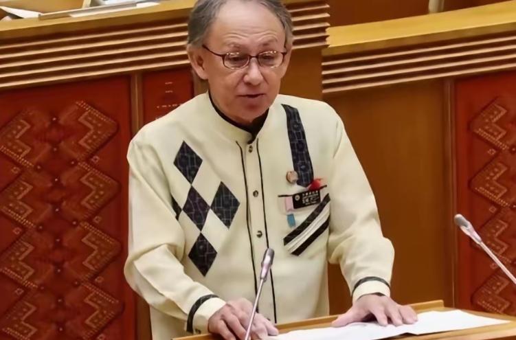 12月5日，冲绳县知事玉城丹尼在县议会上被问及琉球的归属时，语气平静地给出了回答