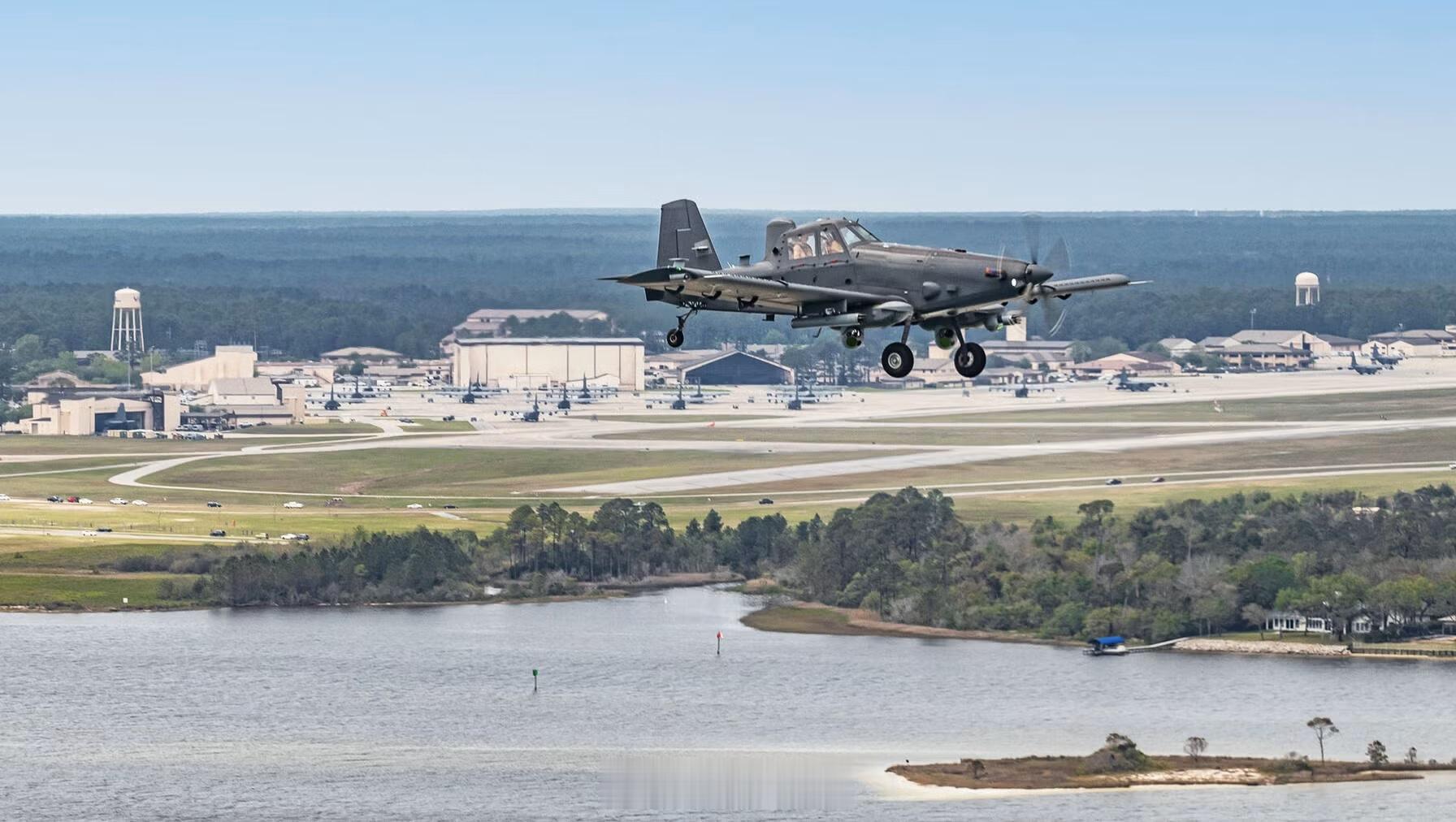 L3Harris公司已展示“红狼”巡飞弹载具与“空中袭击者II国际”飞机的集成试