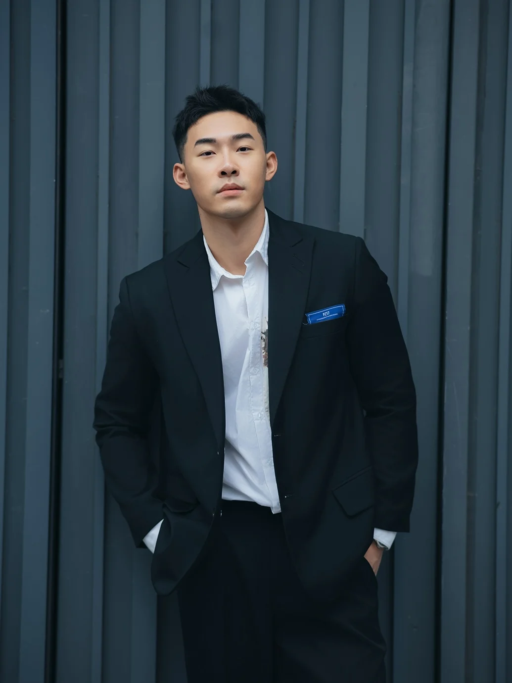 今天做你的正装男友👔