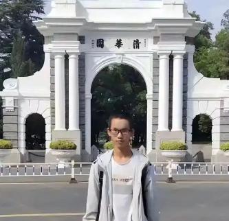 ·“搬砖男孩”林万东，713分考入清华，毕业却回农村，如今咋样了
 
2025年