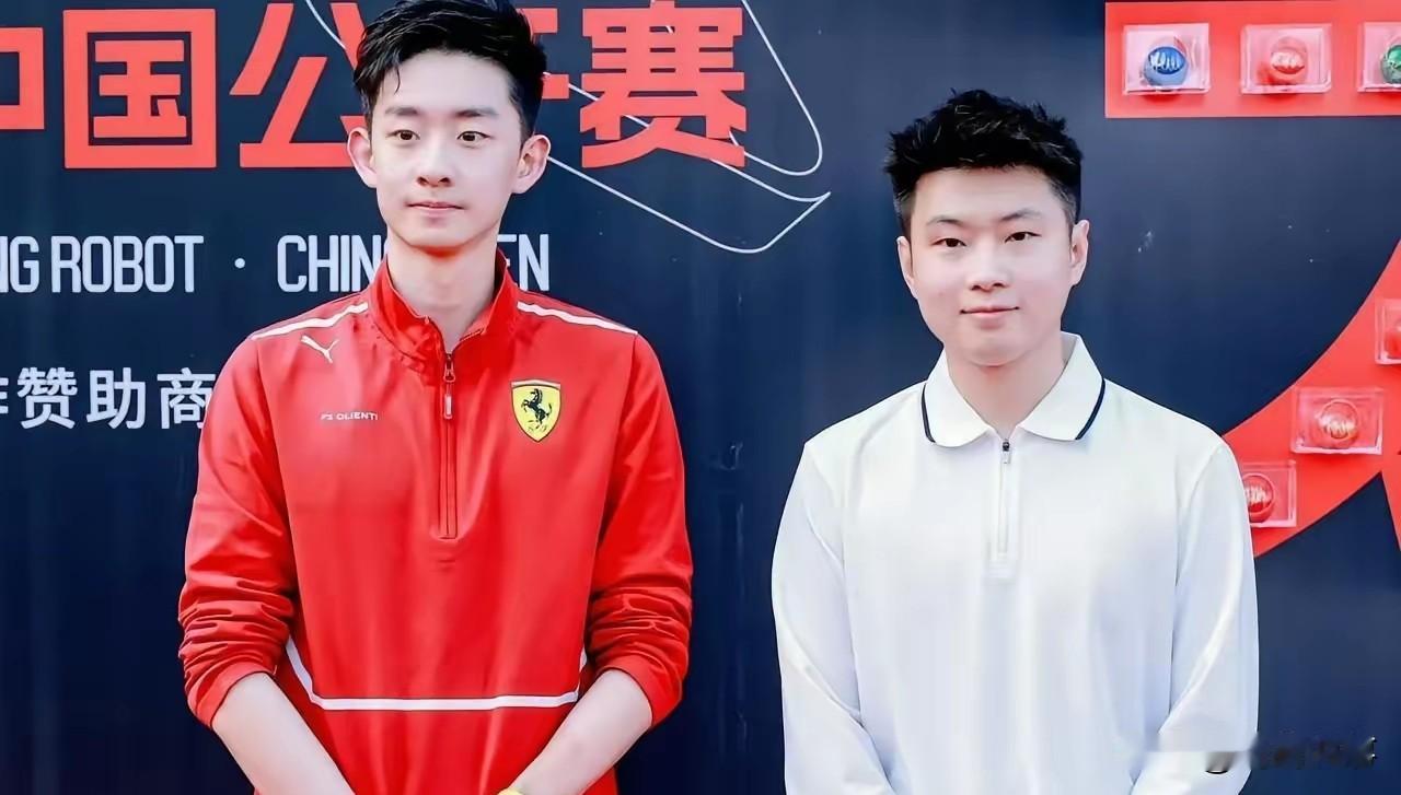 赵心童和吴宜泽之间有点不一样了。

不是因为闹掰

也不是因为谁说错话。

而是
