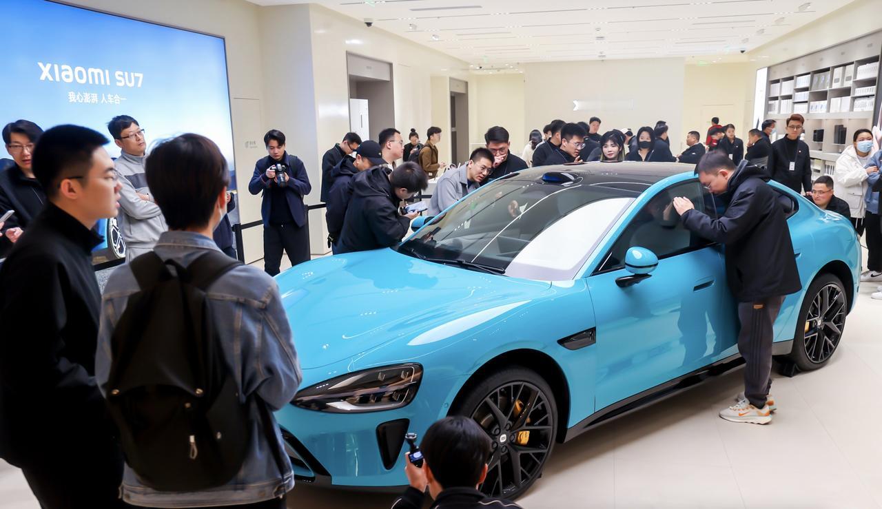 啥？小米SU7退订率40%，这可怎么办？

小米SU7上市后，销量无疑成为关注的