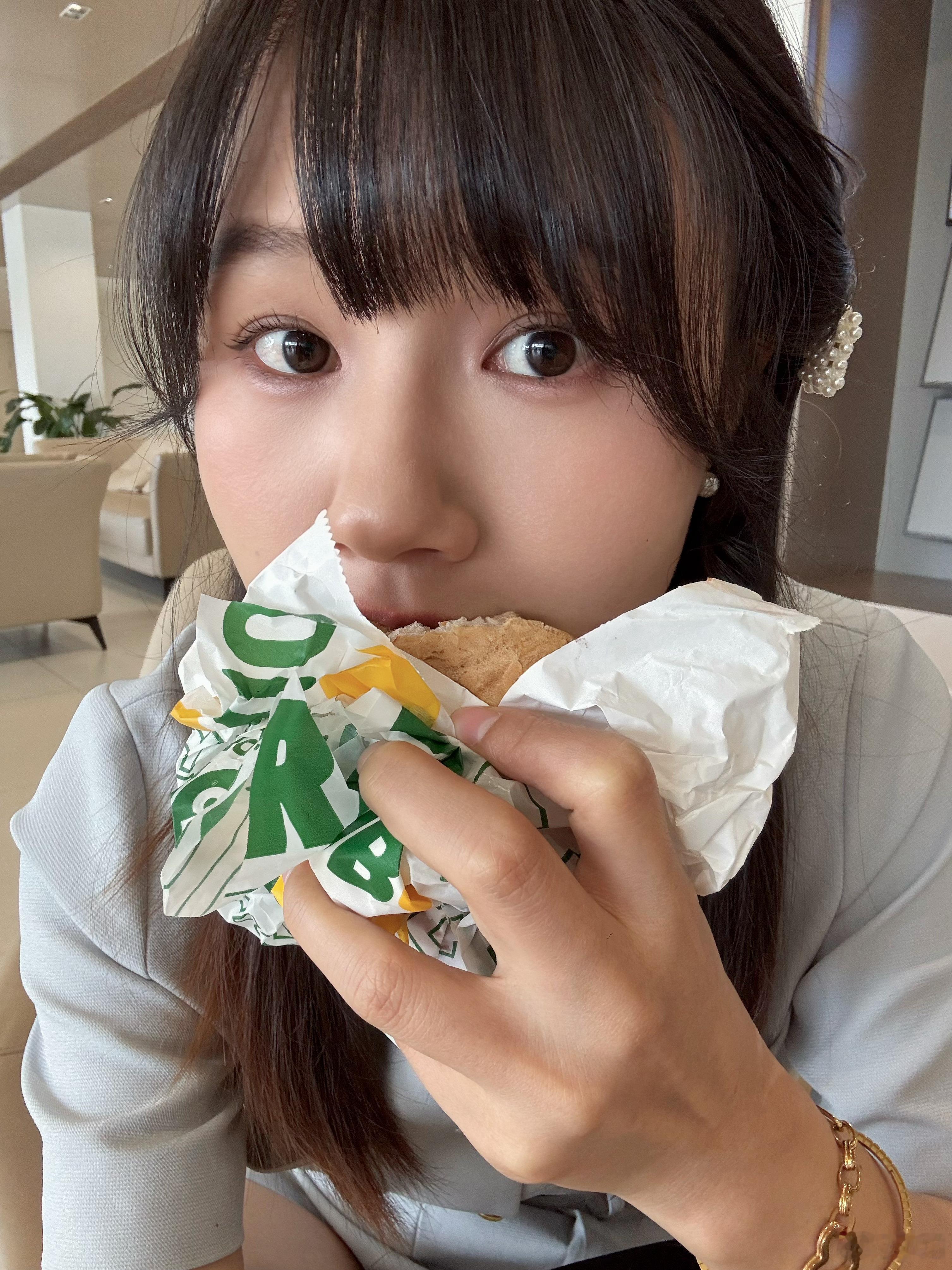 是我健身后的错觉吗？我怎么觉得现在赛百味非常好吃今天点的香烤牛肉，不忌口的话料全