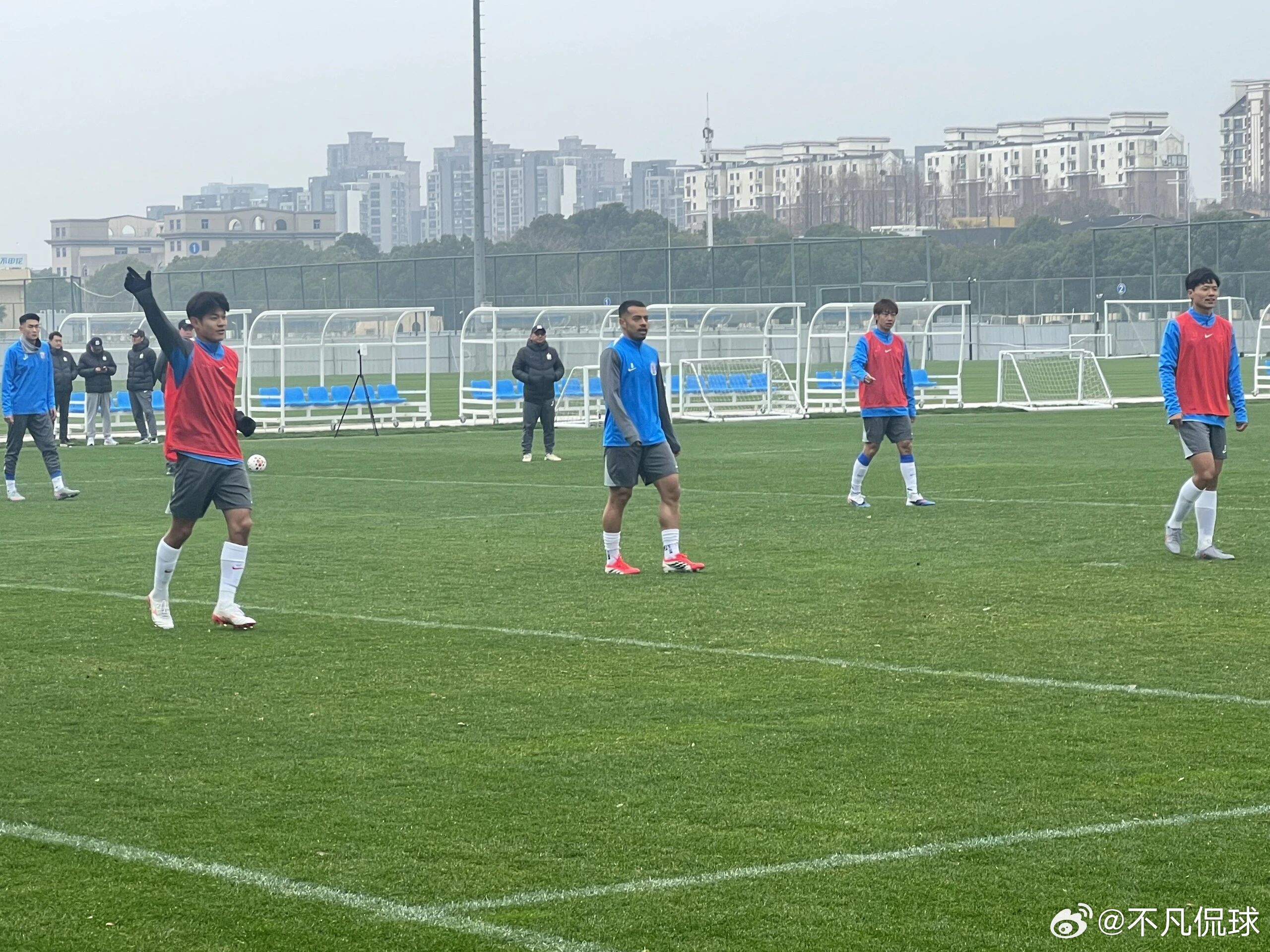 上海申花米内罗缺席赛前最后一练！申花队明天四外援出战！上海申花