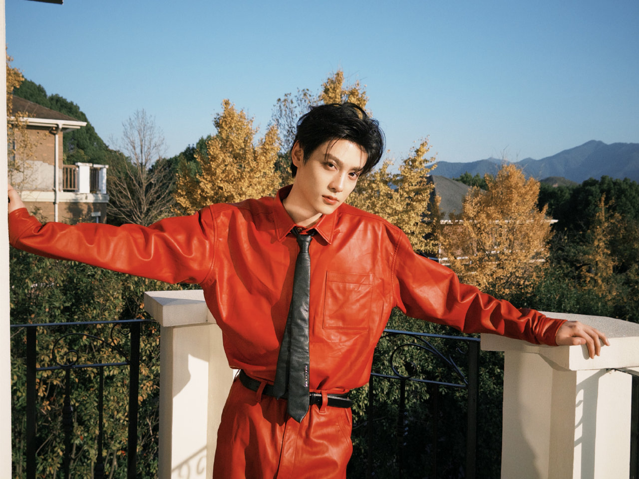 田栩宁新程载福且共春风田栩宁一起祝大家新春快乐 大年初一，瑞气盈门。新程载福，且