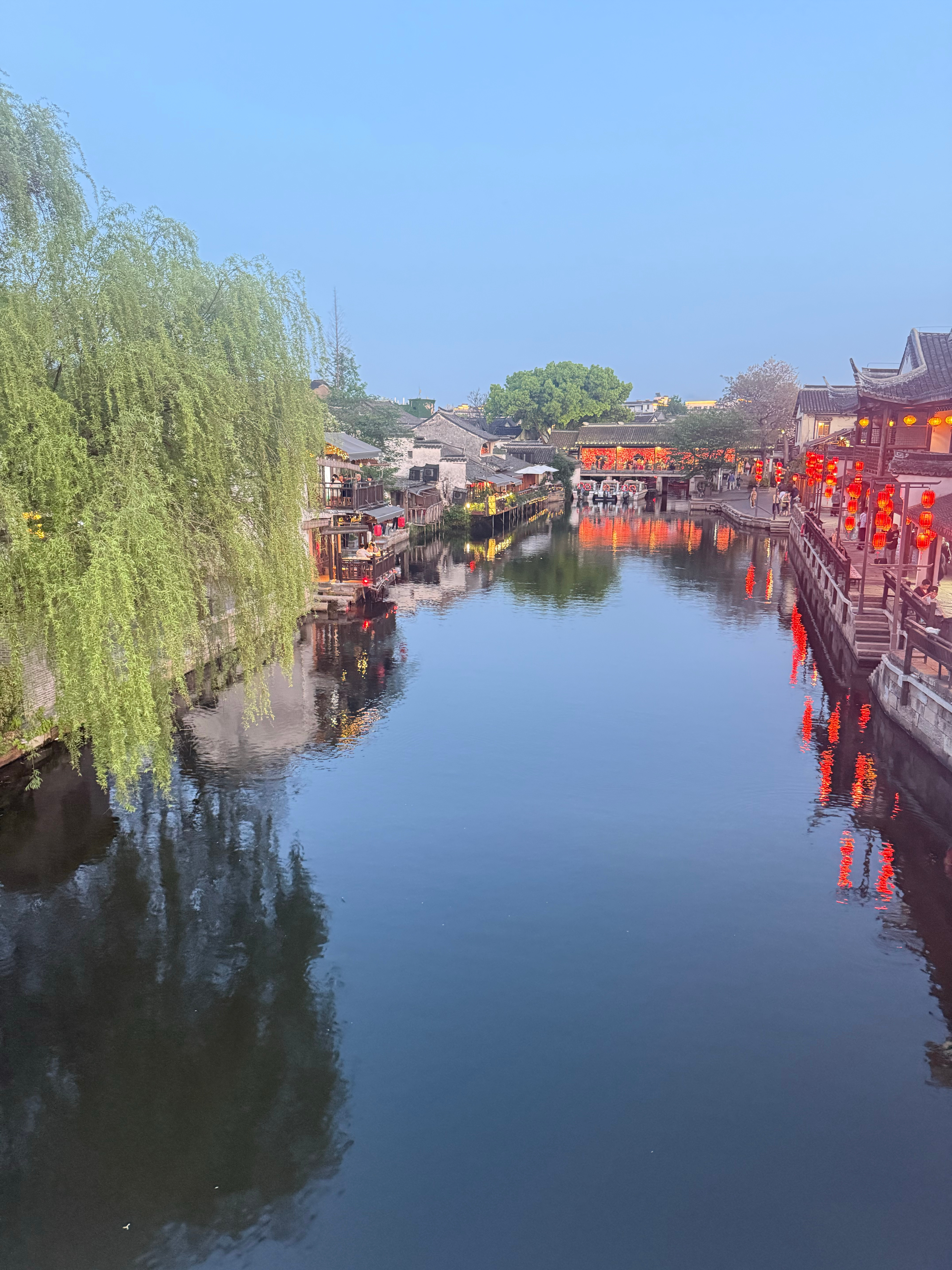 每日一善  💫阳光信用  💫每日一善        要践行绿水青山就是金山银