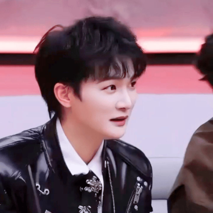 周深周深爬出两里地了 诶妈呀，笑死我了！这期预告笑的我腮帮子疼