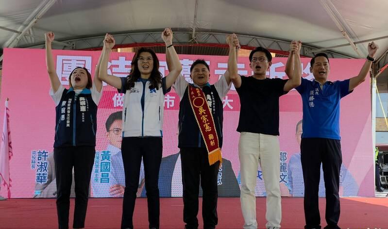 吴宗宪宜兰竞选总部成立 猛轰民进党新潮流别伸手宜兰
国民党宜兰县长参选人吴宗宪今