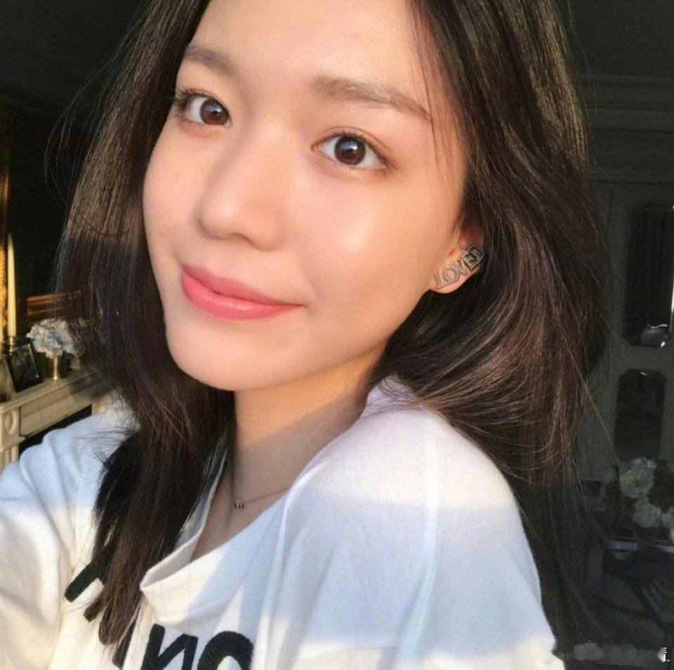这颜值很可以了 ​​​