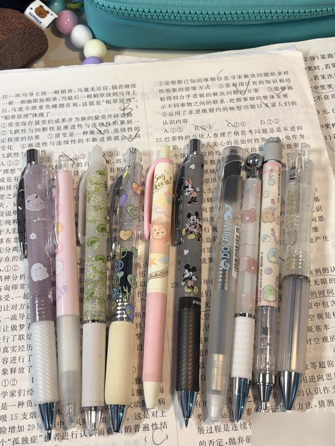 最近爱用文具分享🌨☃︎🧸⋆｡˚✩

#我的文具分享# #学生党# #中性笔#
