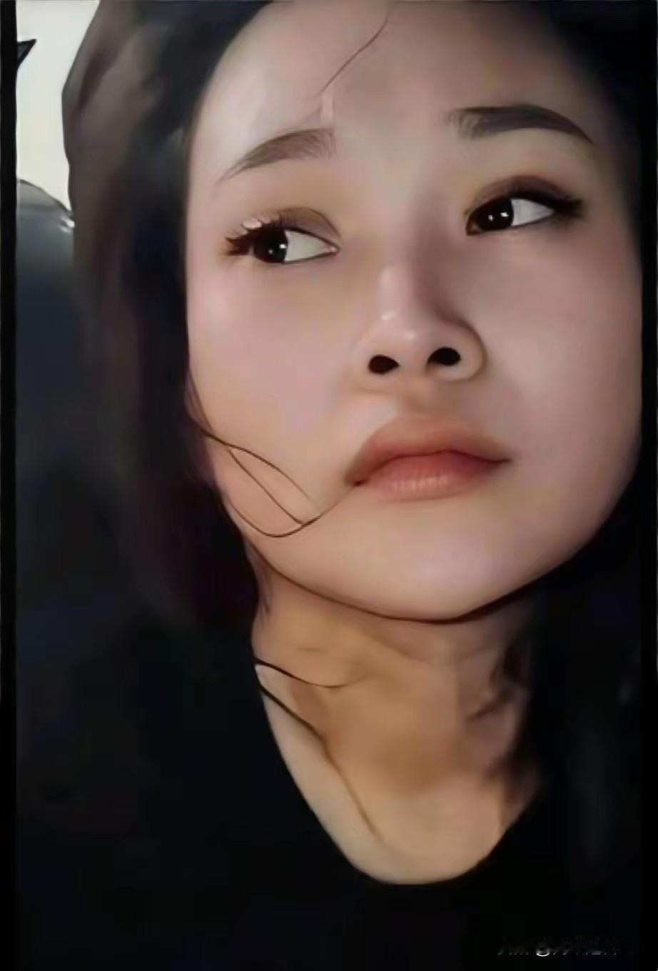 大嫂孤身犯险救情人，被抓后的亮相让人意外：眼眸清澈，无丝毫畏惧；这份淡定，直教万