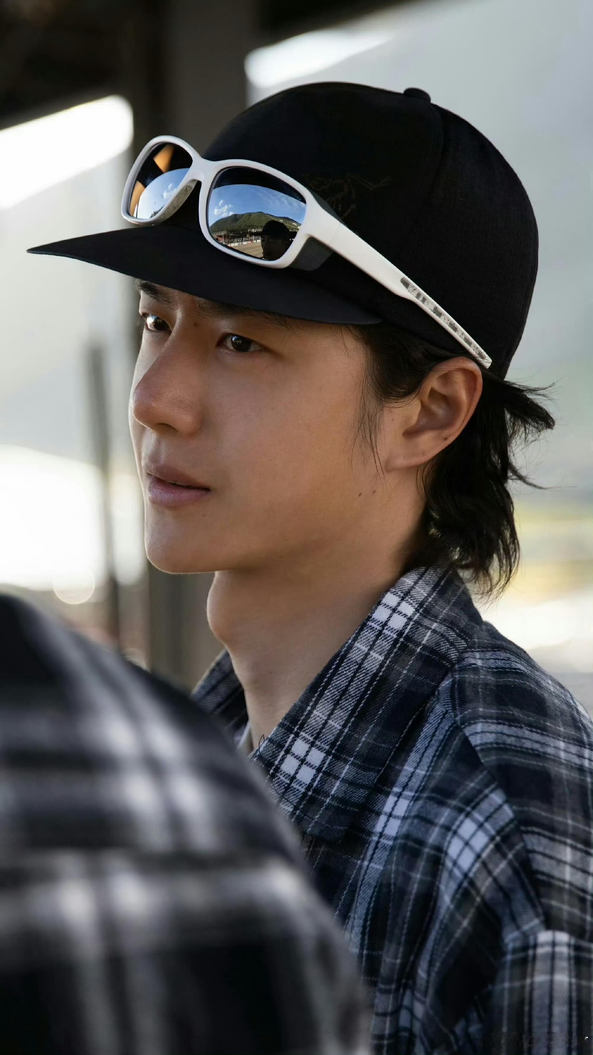 王一博素颜长这样 